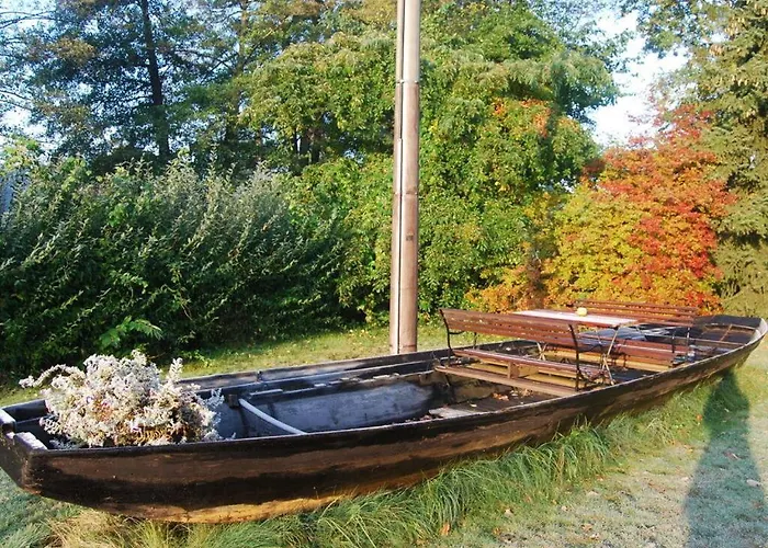 Semesterbostad Harmonie I In Burg